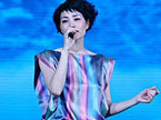 天王天后齐聚跨年演唱会 王菲出场令人“咋舌”